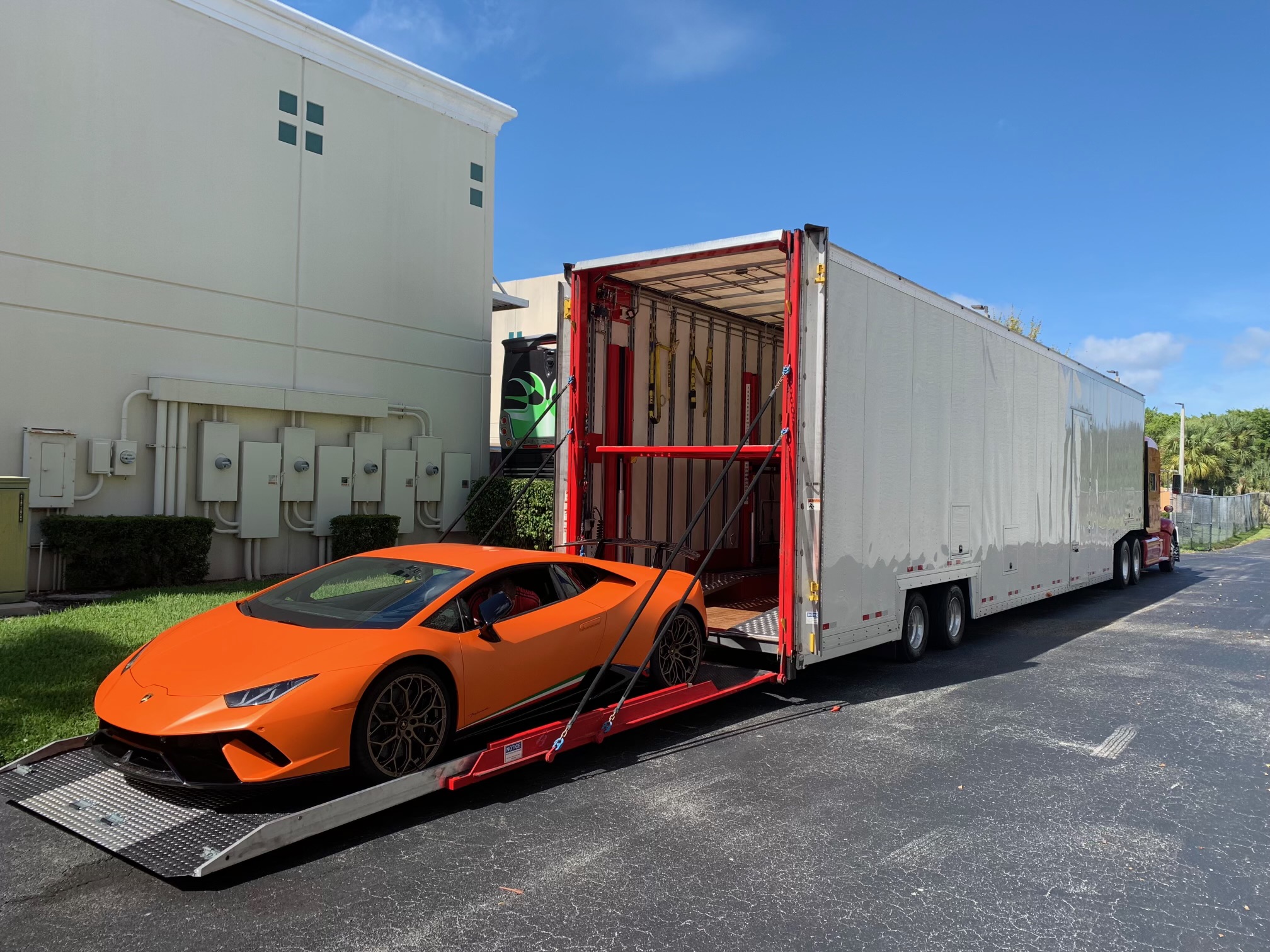 Choosing the Right Auto Transport Company: Why Nationwide Auto Carriers is the Best Choice
